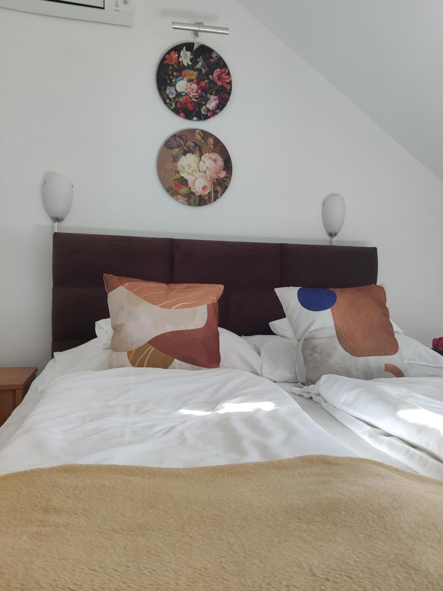 Pension Nest - Family Apartman Mosonmagyarovar Exterior photo