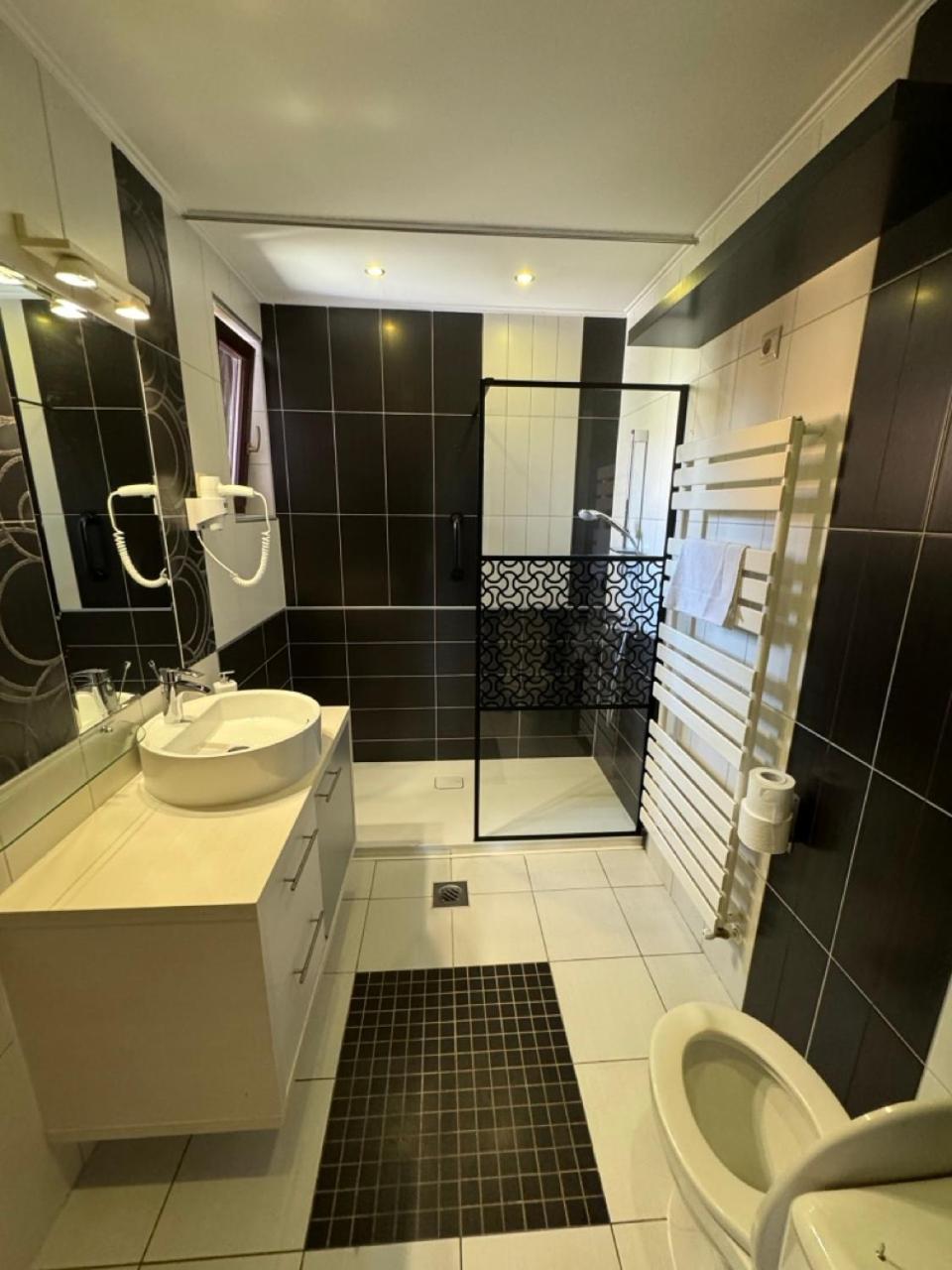 Pension Nest - Family Apartman Mosonmagyarovar Exterior photo